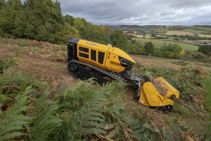 Robocut uncrewed mower - Pocket Rockets — Towing Vehicles Robocut uncrewed mower - Pocket Rockets — Towing Vehicles