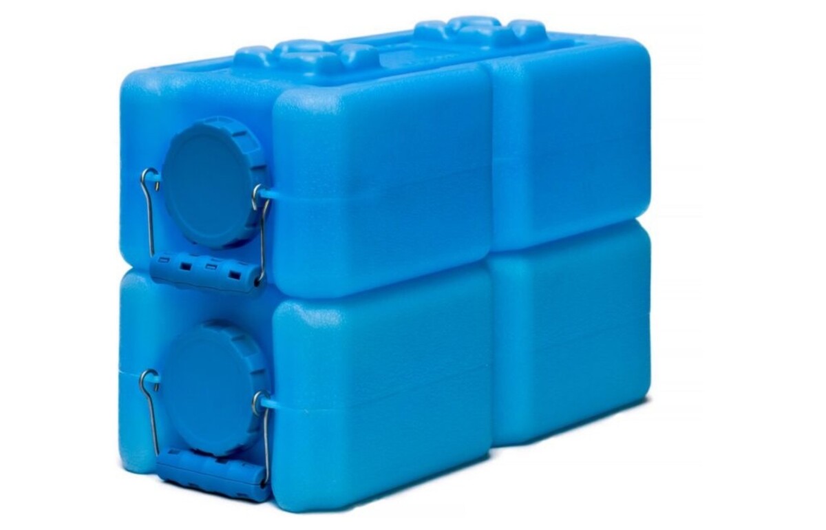 Stackable water containers1