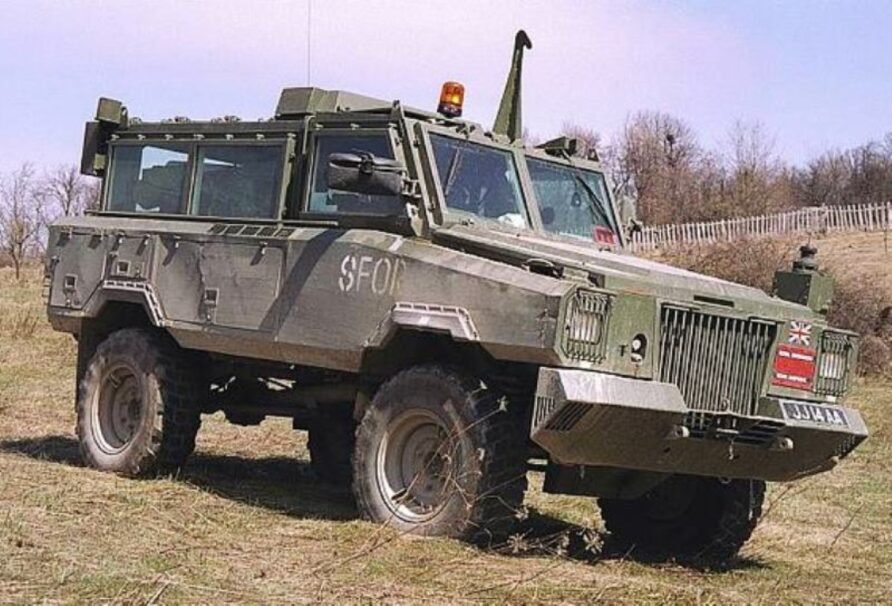 Alvis 4 and Alvis 8 3 Alvis 8 SFOR