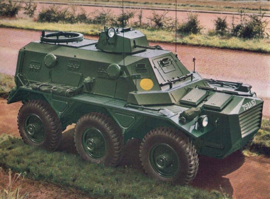 Alvis Saracen Armoured Personnel Carrier (APC) 9 Alvis Saracen 2