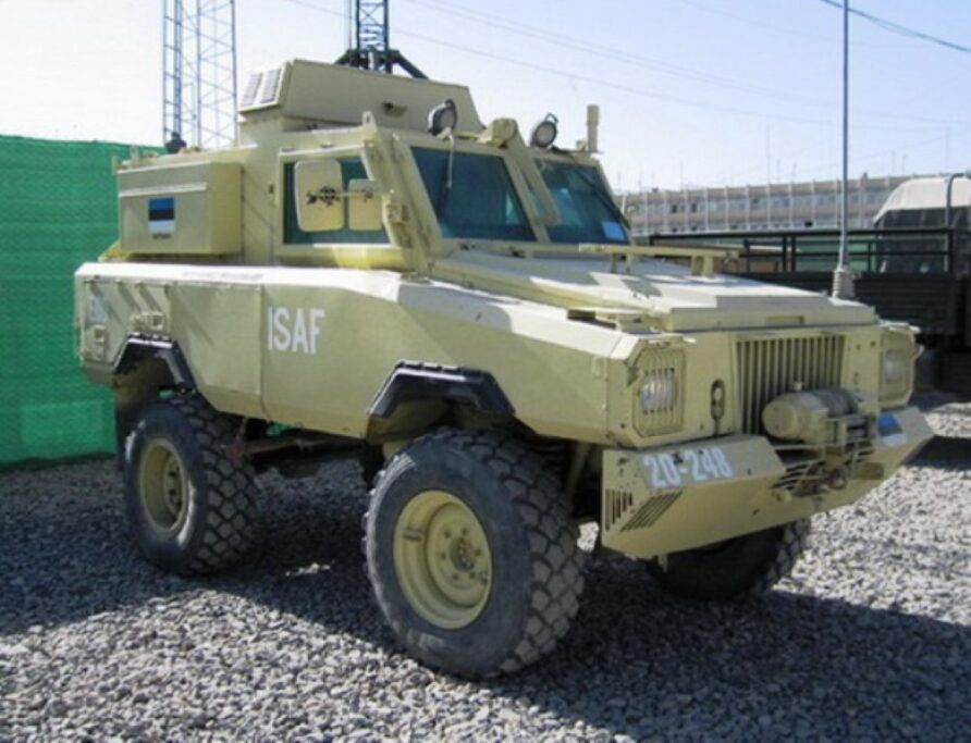 Alvis 4 and Alvis 8 7 Estonian Army Alvis 4 03