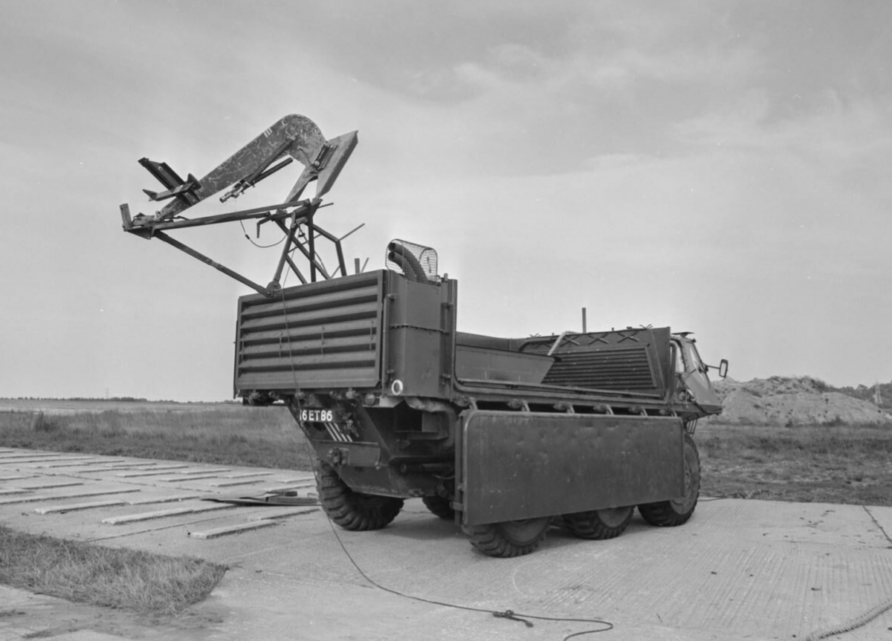 Alvis Stalwart Amphibious Load Carrier 15 Stalwart 8