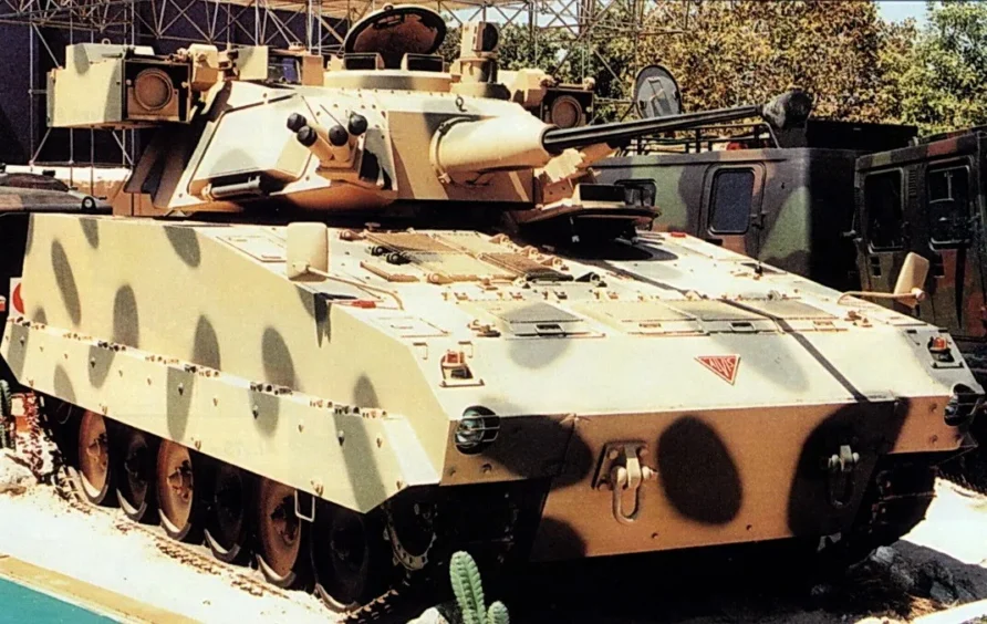 Stormer 27 Alvis Stormer 30 9