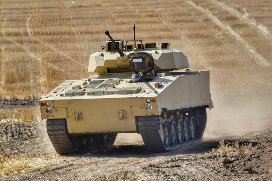 Stormer 19 BAE CV 21 STormer 1